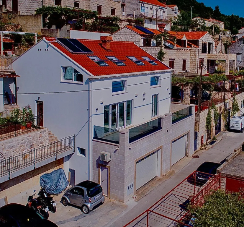 Ponente Apartments