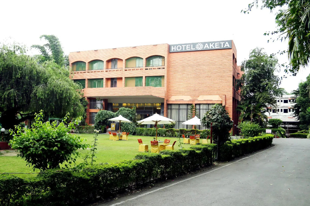Hotel Aketa Rajpur Road Dehradun, Dehradun
