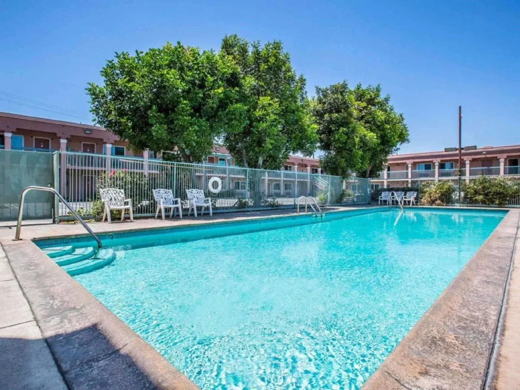 Rodeway Inn South Gate - Los Angeles South