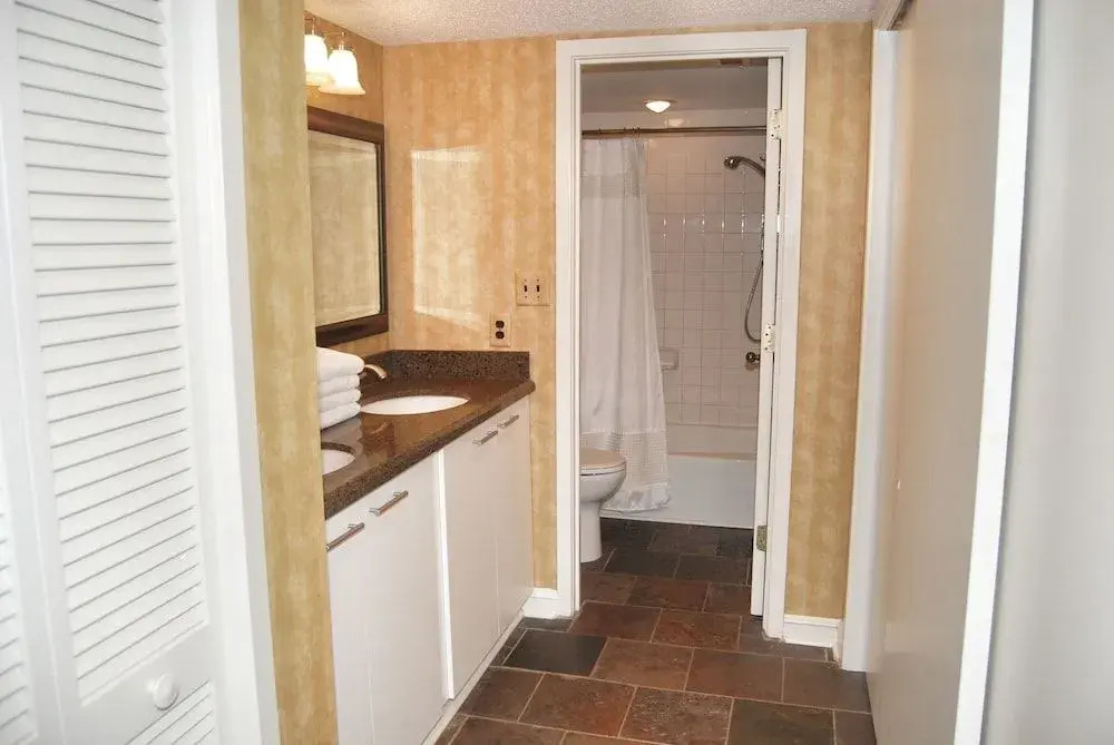 West Hyde Park 14B 2 Bedrooms 2 Bathrooms Villa