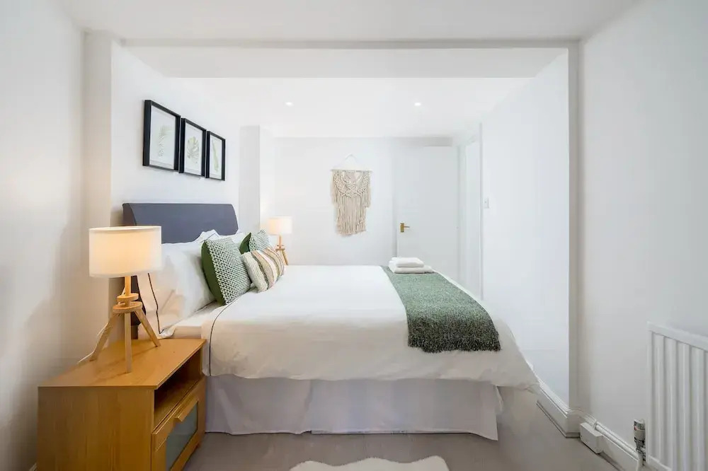 Russell Sq Suite 2 Bed Apartment