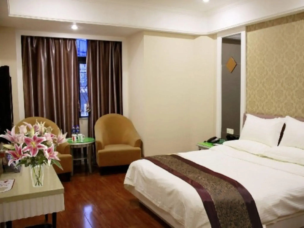 GreenTree Alliance GuangDong GuangZhou HuaDu District YunShan Avenue Sports Center Hotel