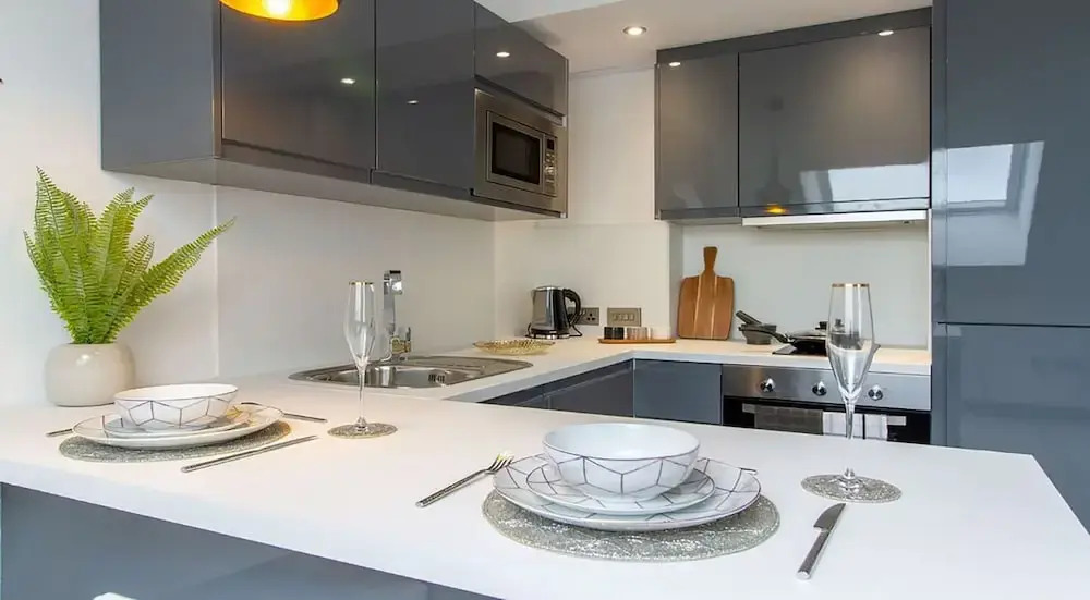 The Residence Coventry by Paymán Club