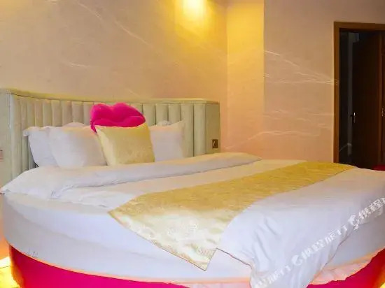 Longjin Business Hotel