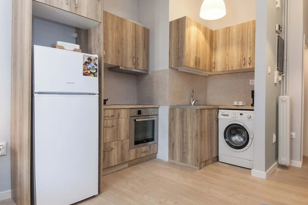 Fresh Exarcheia Studio w Balcony & Style