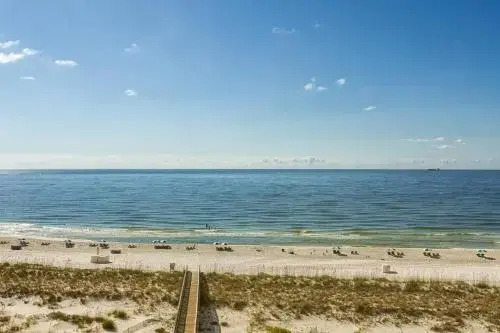 Turquoise Place Unit 404C