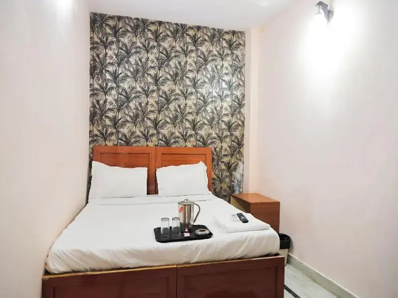 Roomshala 126 Mannat Inn