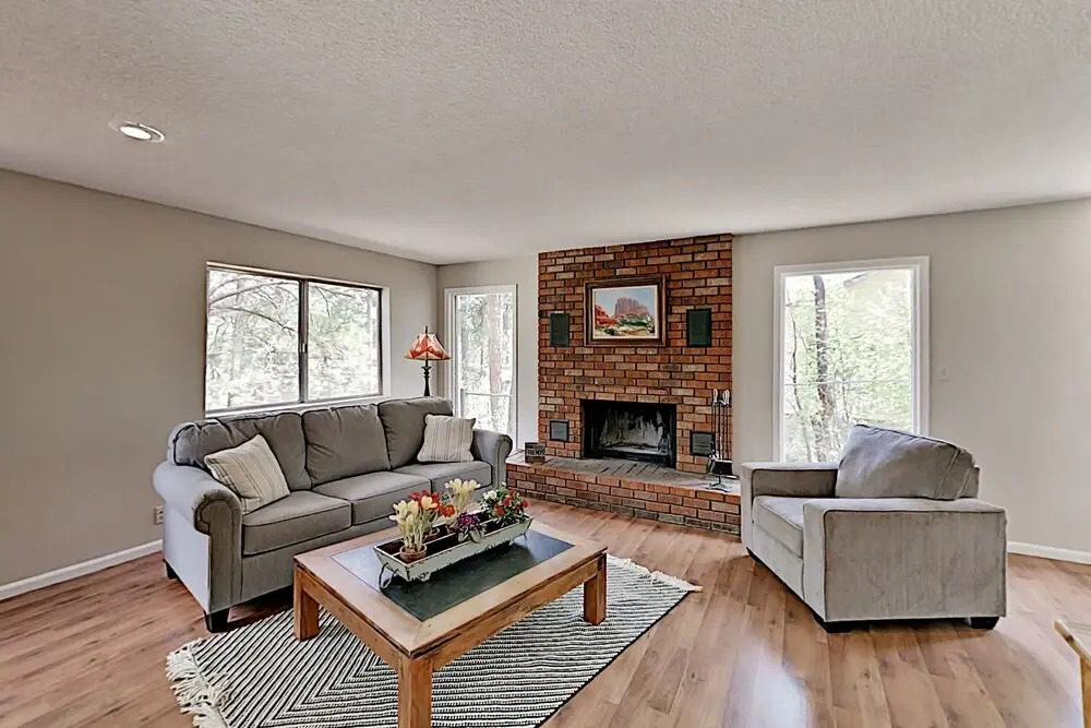 3330smoo 4 Bedroom Home