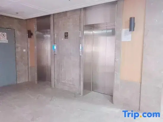 Huaxinghuihuang Hotel (Shahe)