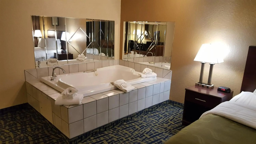 Quality Inn Ozark-Springfield South