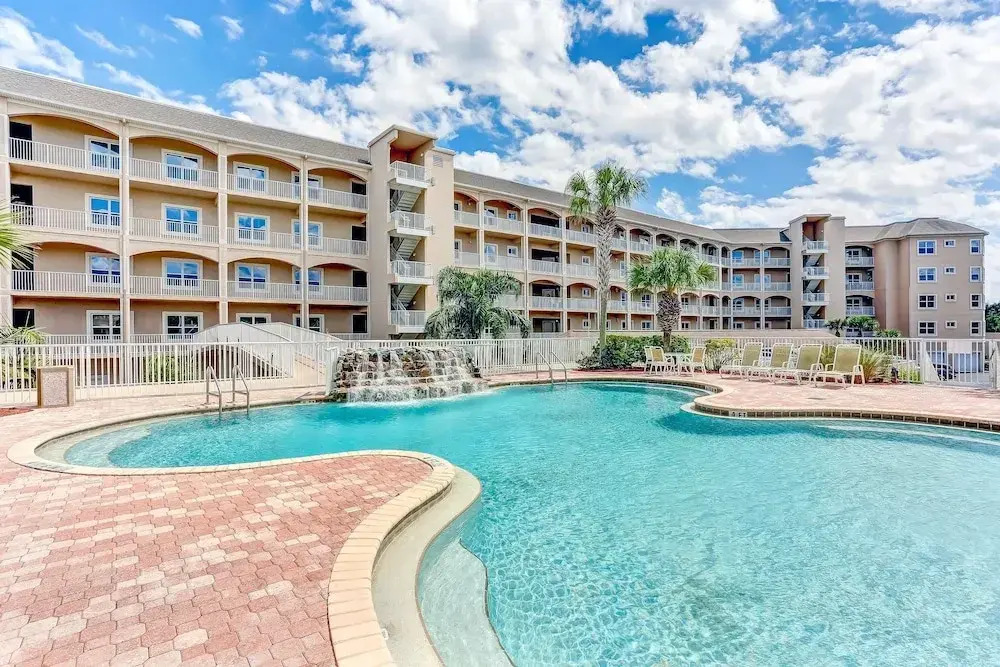 Ocean Park Condo Next to Fort Clinch State Park by RedAwning