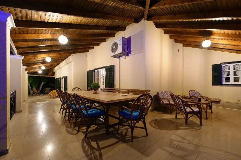 Grand Villa Roubana