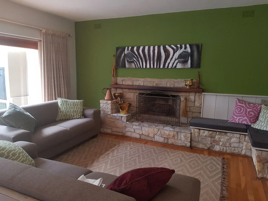 Valley Heights Guest House and B & B