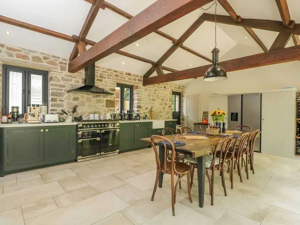 The Ivy Barn