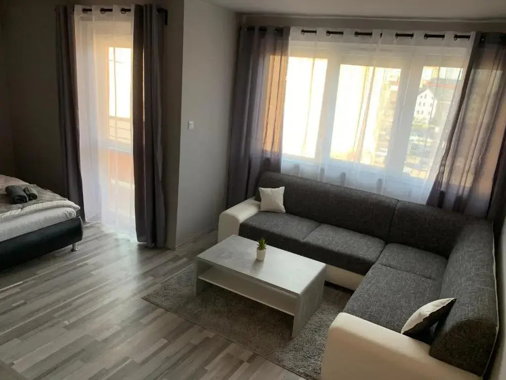Forint Apartmanok
