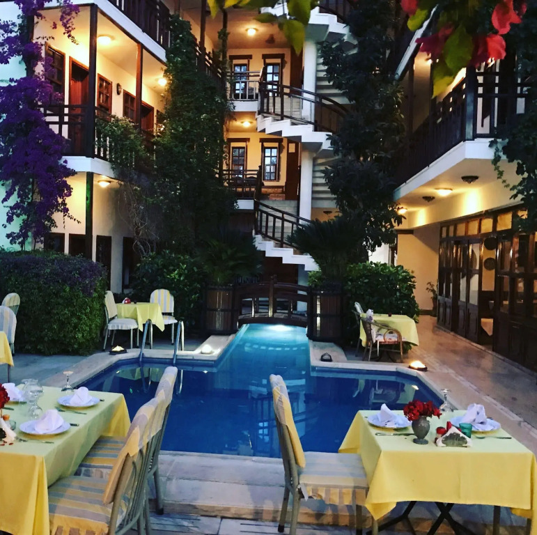 Hotel Karyatit Kaleici