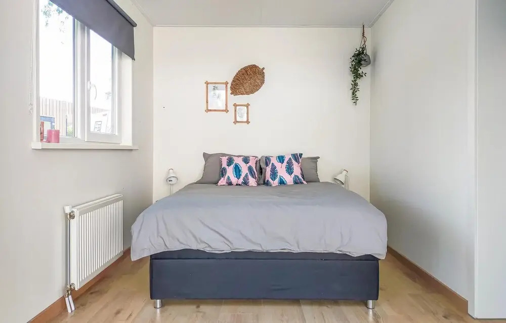 3 Bedroom Cozy Home In Heinkenszand