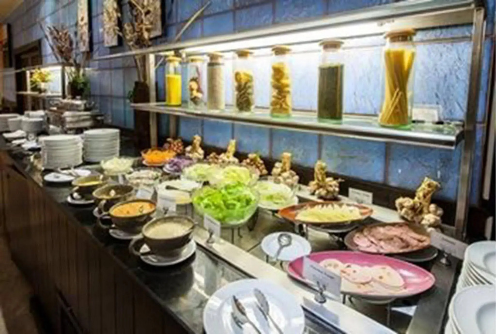 Pinnacle Lumpini Park Hotel