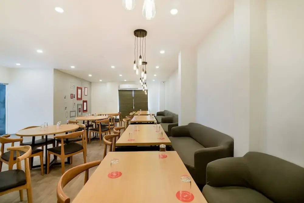 Townhouse The Awadh Airport