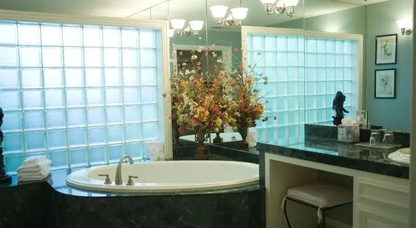 The Sanford House Inn & Spa