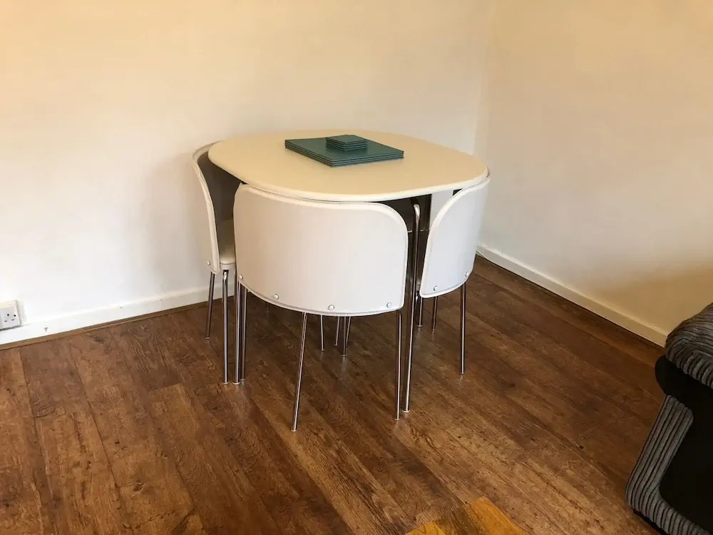 Spacious 1 Bedroom Flat in Hanover