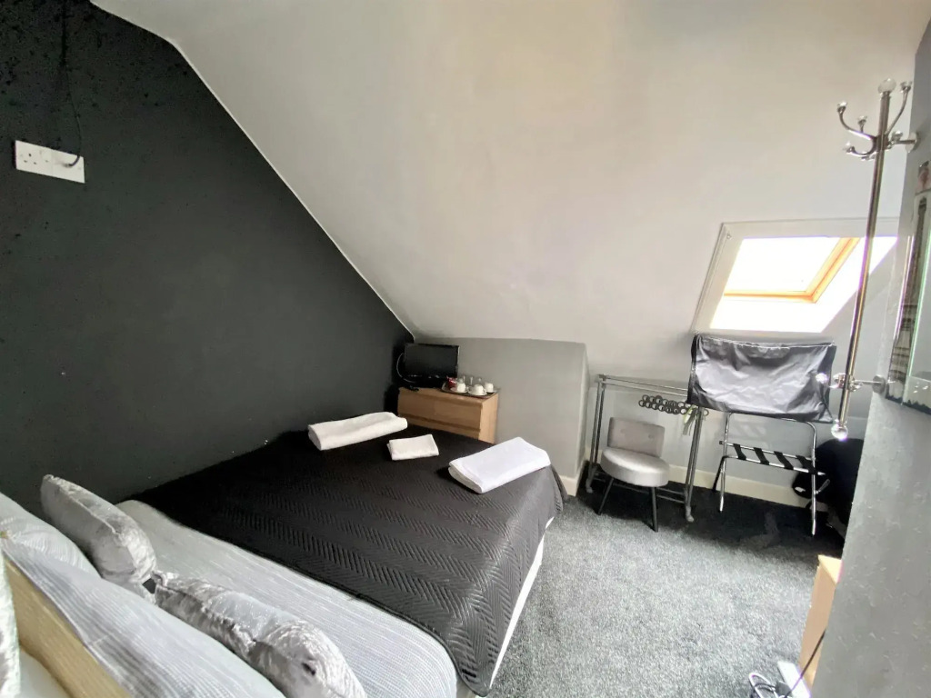 16 Pilrig Guest House