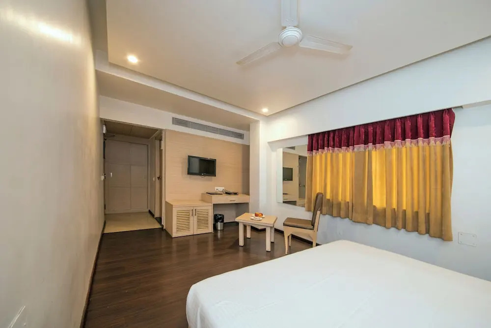 Hotel B.S. PLAZA