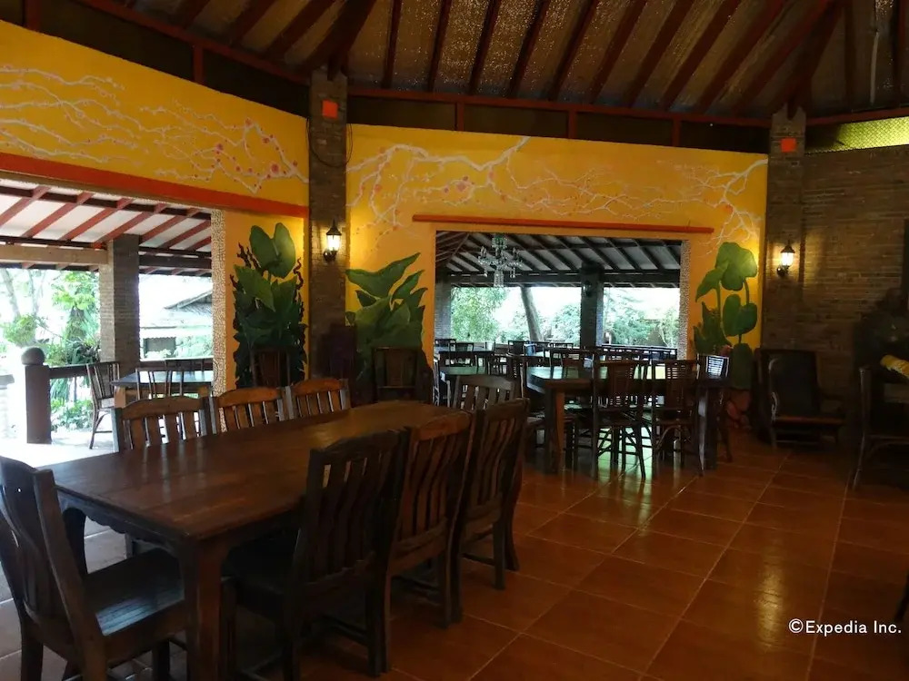 Chema's by the Sea