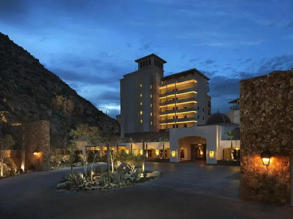 Grand Solmar Lands End Resort & Spa