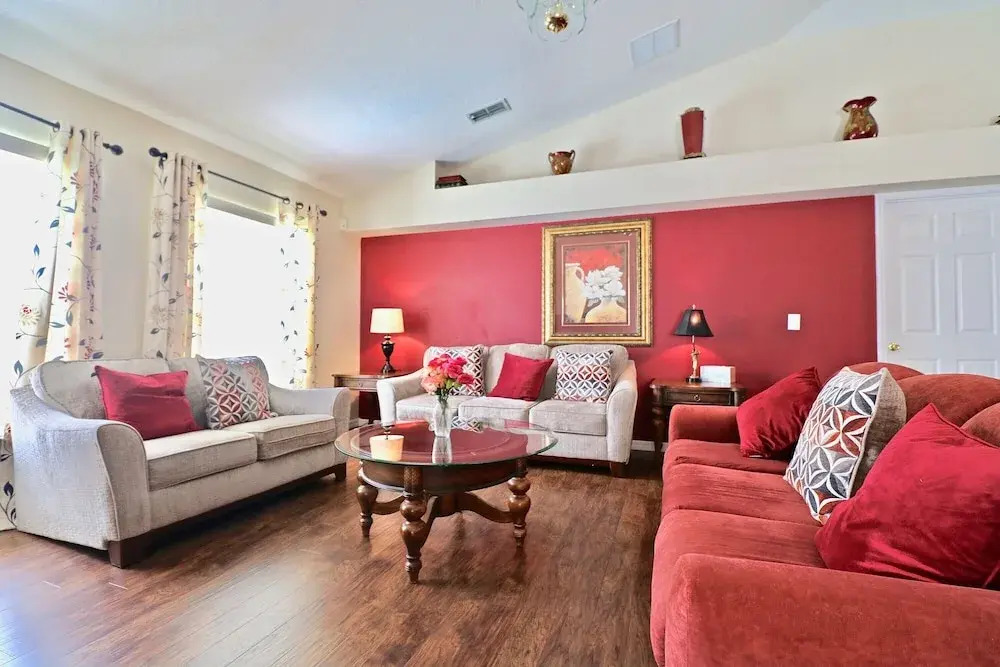 Perfect Large Gated Home w/ Pool Near Golf Course