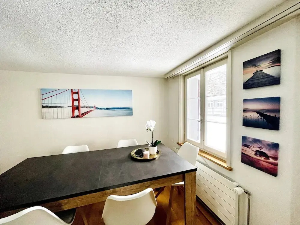 Beautiful Old Building Apartment In The Center