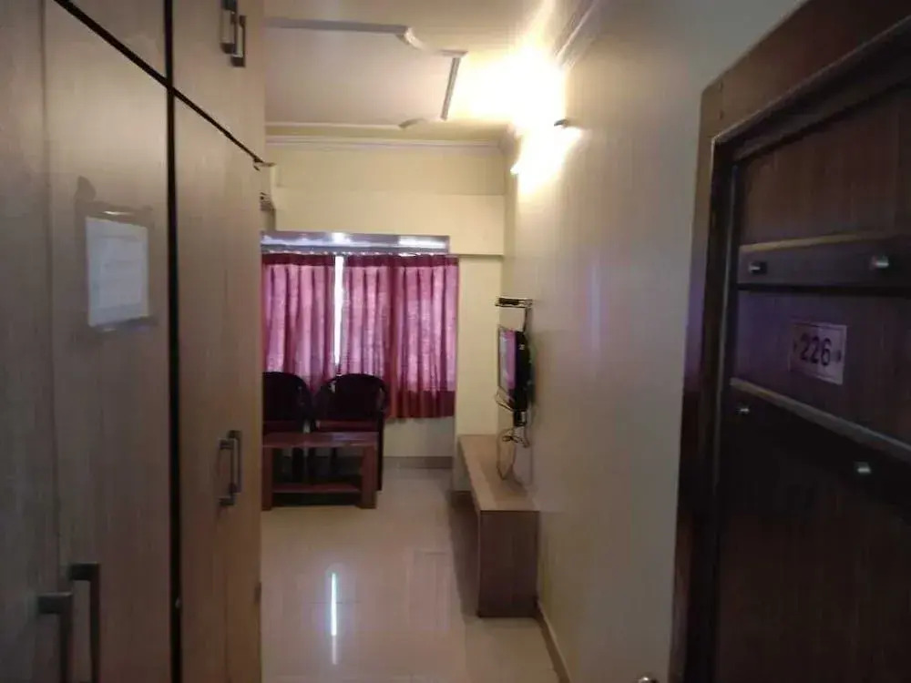 OYO 2289 Hotel Radha Palace