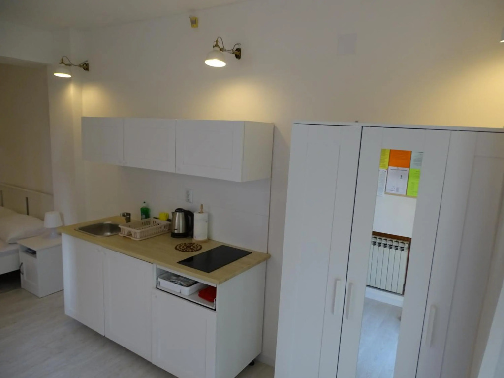 Job studio apartments
