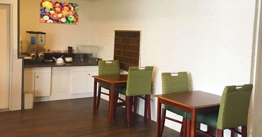 Sunset Inn Flatonia I 10 by Hotel O