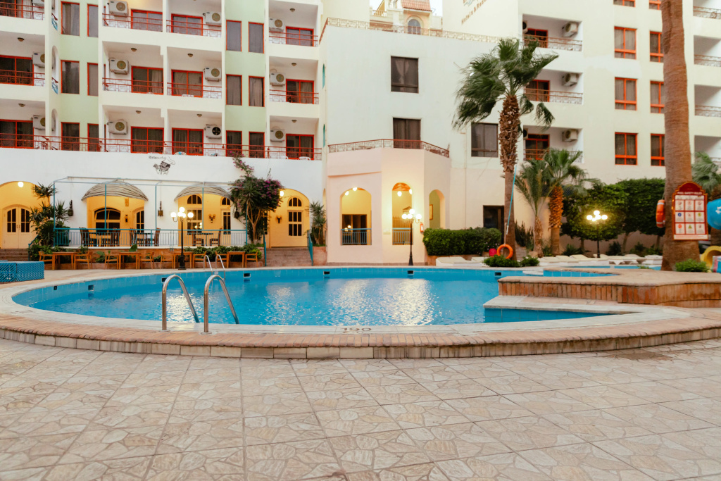 Отель Empire Aqua Park