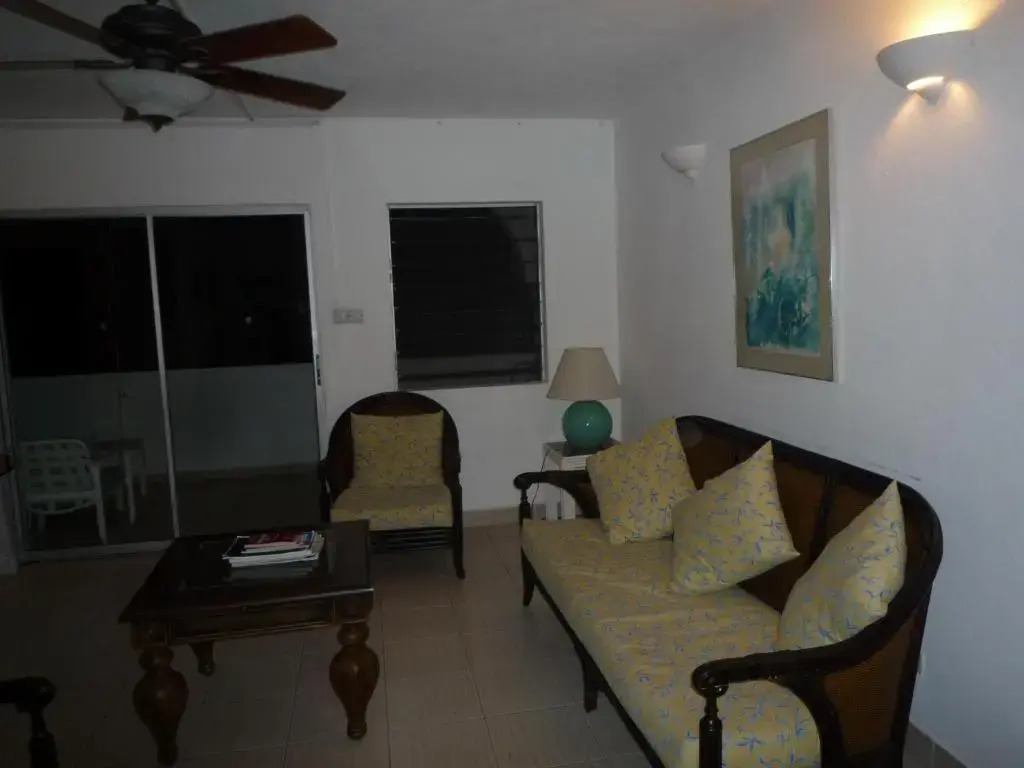 1 Bed Apartment/Condo