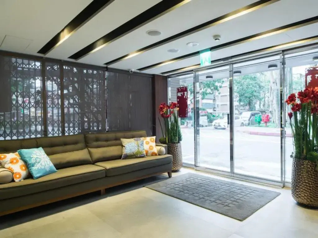 Huada Hotel