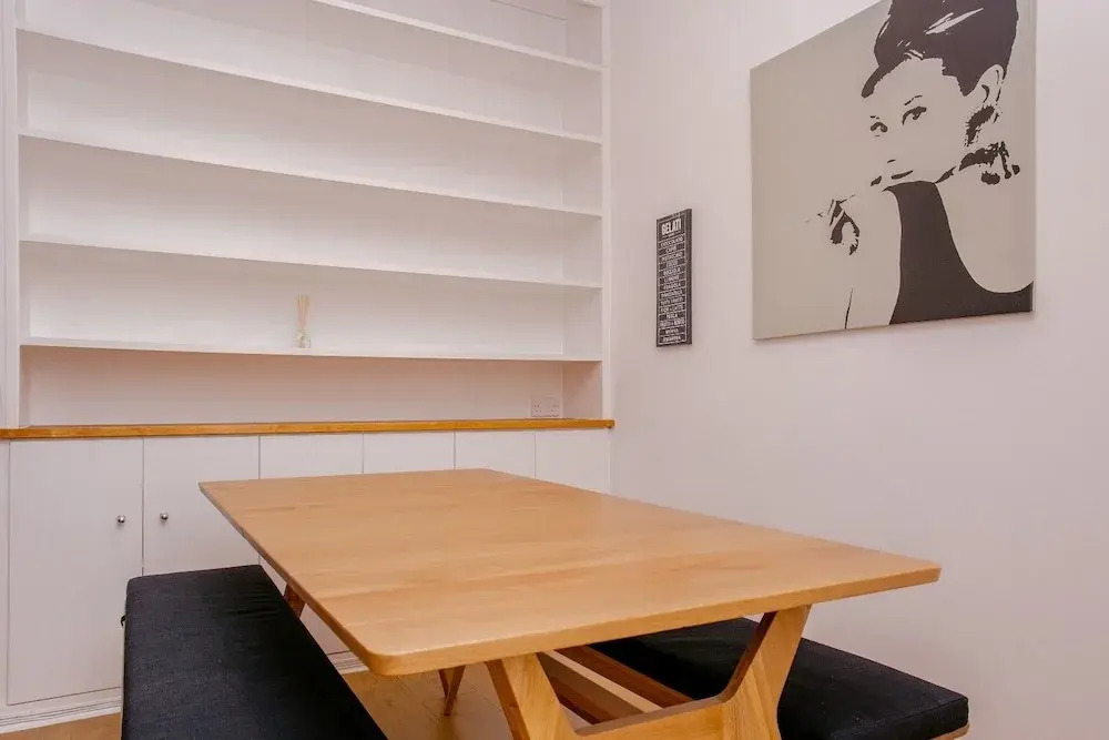 Modern Flat in West Kensington