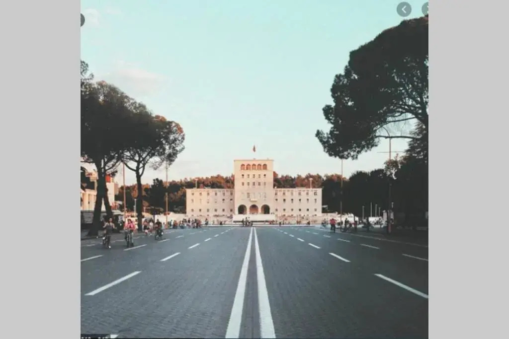 Tirana ave 1