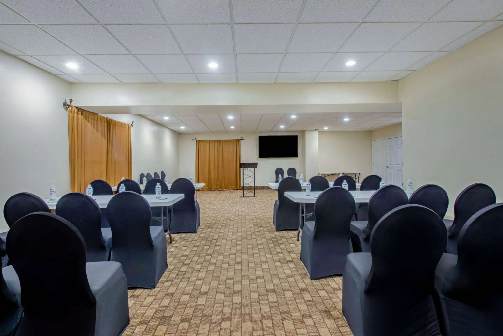 La Quinta by Wyndham Lexington Park - Patuxent