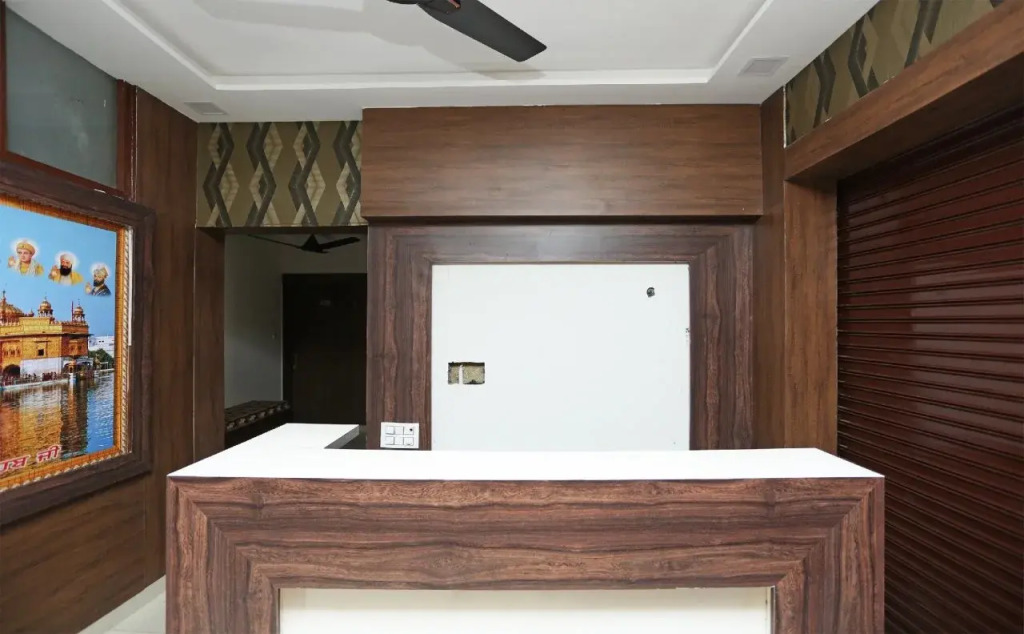 Hotel Vyom Vilas By OYO Rooms