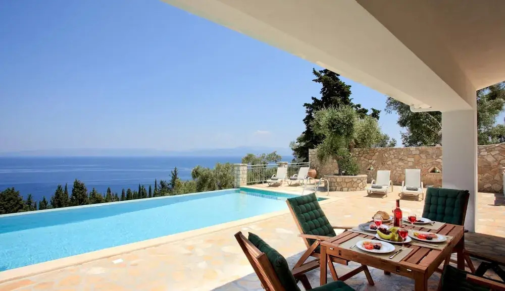 Thanelli in Paxi With 2 Bedrooms and 1 Bathrooms