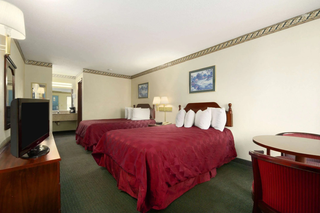 Days Inn by Wyndham Augusta Fort Eisenhower