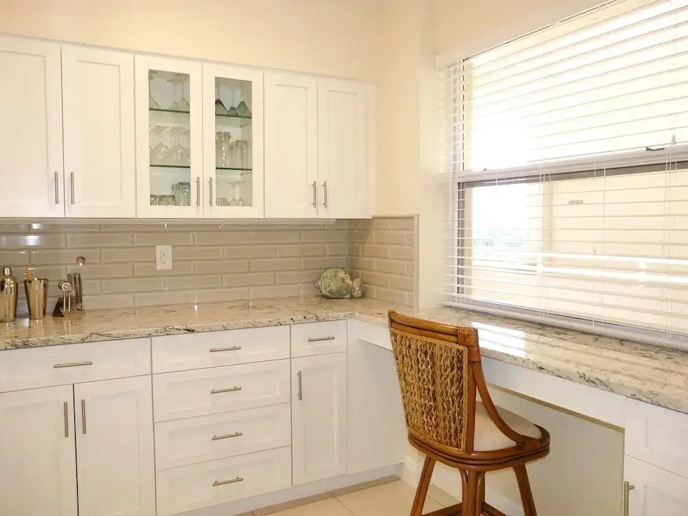 Beachfront Condo With Huge Views/pools/tennis/grills