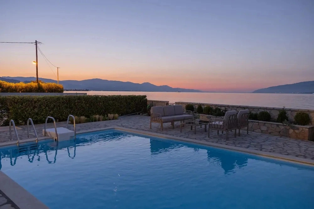 Seafront Villa Ciel with Private Pool in Nafpaktos