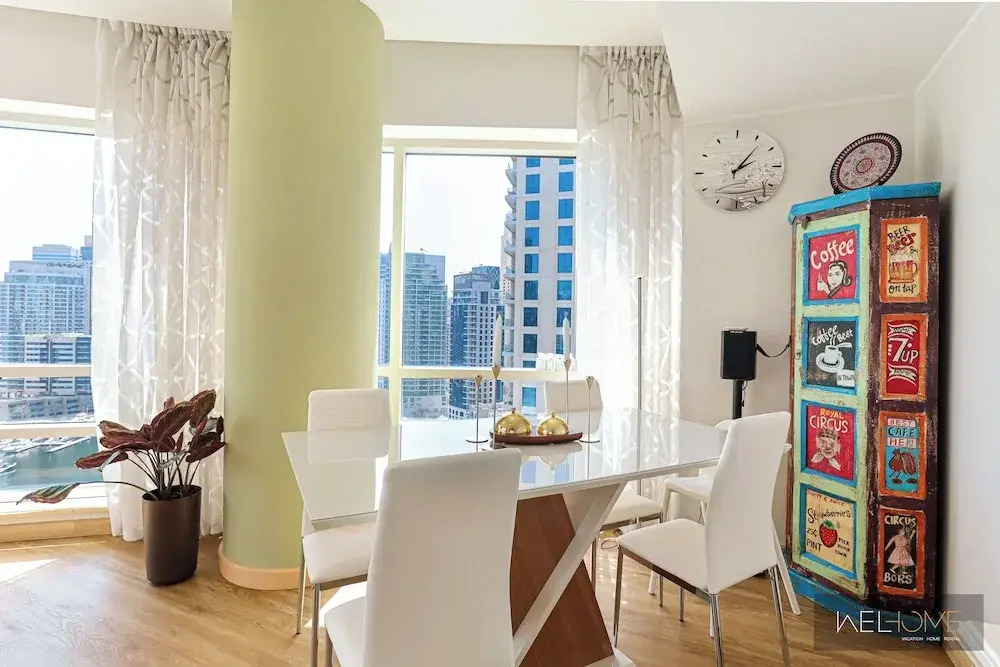 WelHome - Stylish Breathtaking 2BR Apartment in Marina