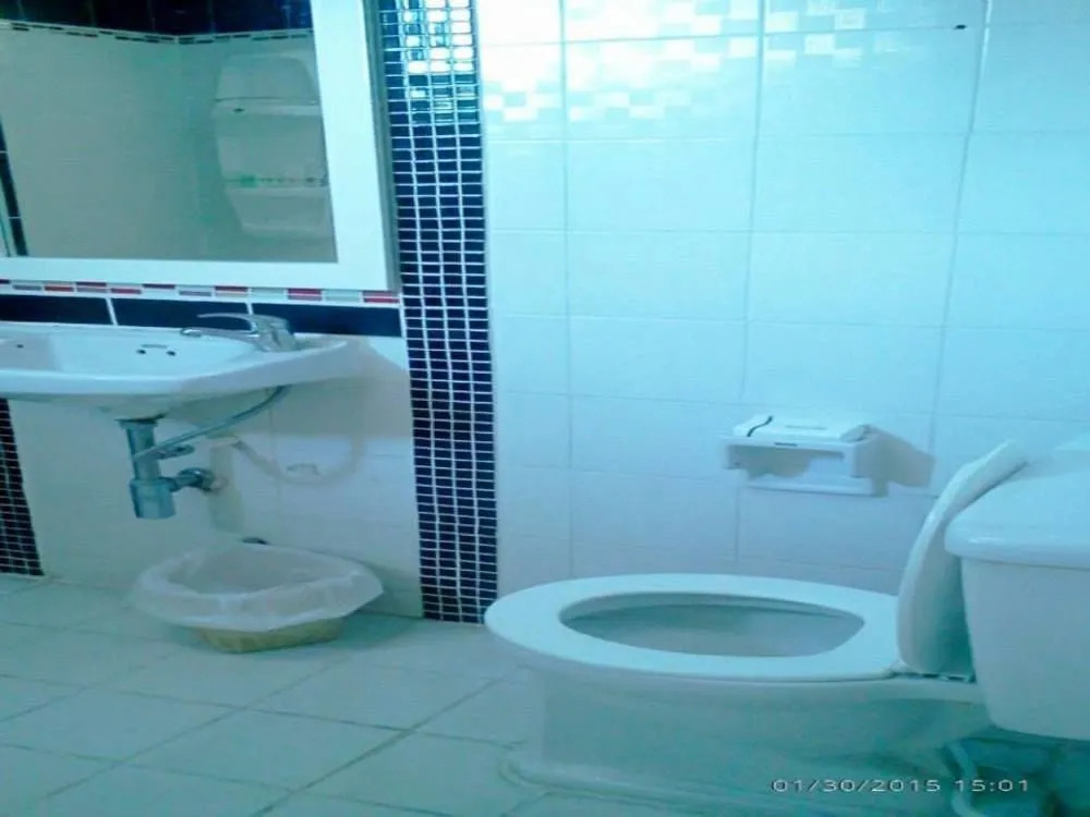 Backpacker's Rooms