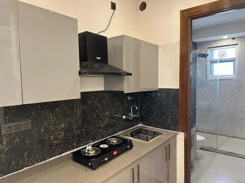 Soothing Stayz - Near Medanta The Medicity