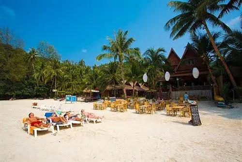 Baan Panburi Village