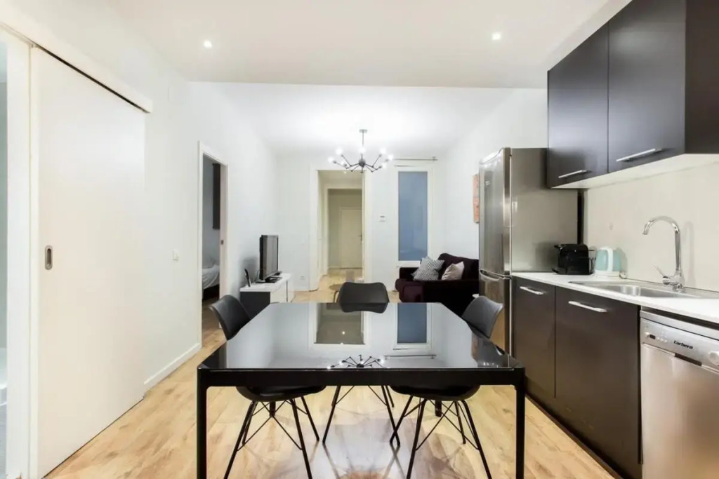 Bright and modern 3bedroom in Las Ramblas 2 1B